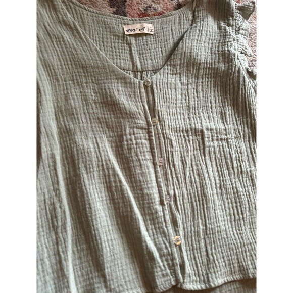 Womens New In Sage Green Set Size Small Button Shirt Ruffle Shorts - Picture 6 of 8